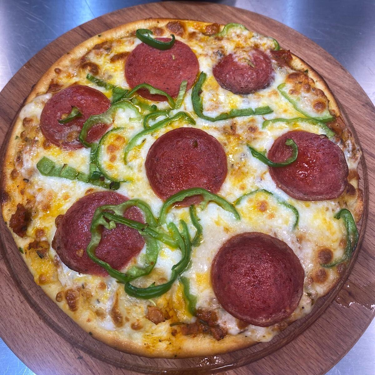 Pizza Alaturka Orta Boy +Coca Cola Menü