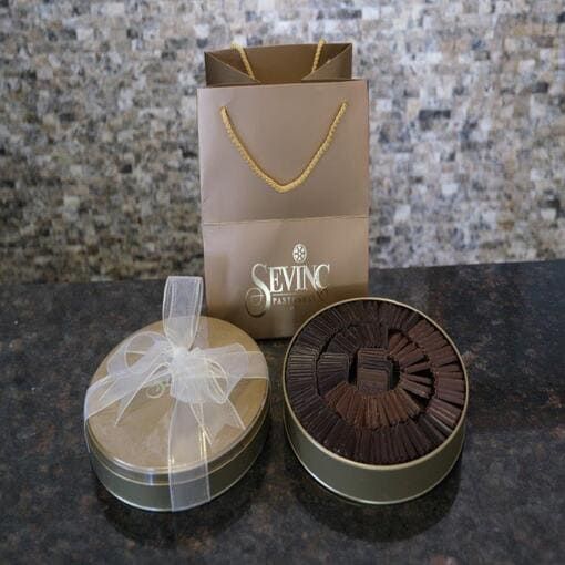 Madlen Metal Kutu (735 gr)