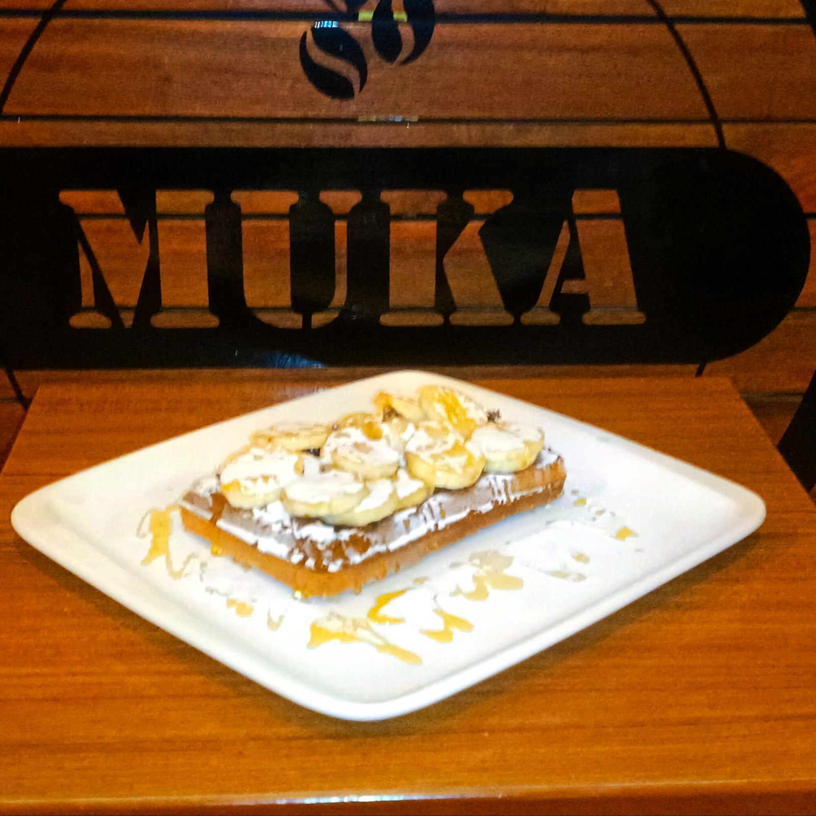 Ballı Muzlu Waffle