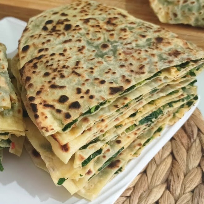Ev Yapımı Ispanaklı Yumurtalı Gözleme
