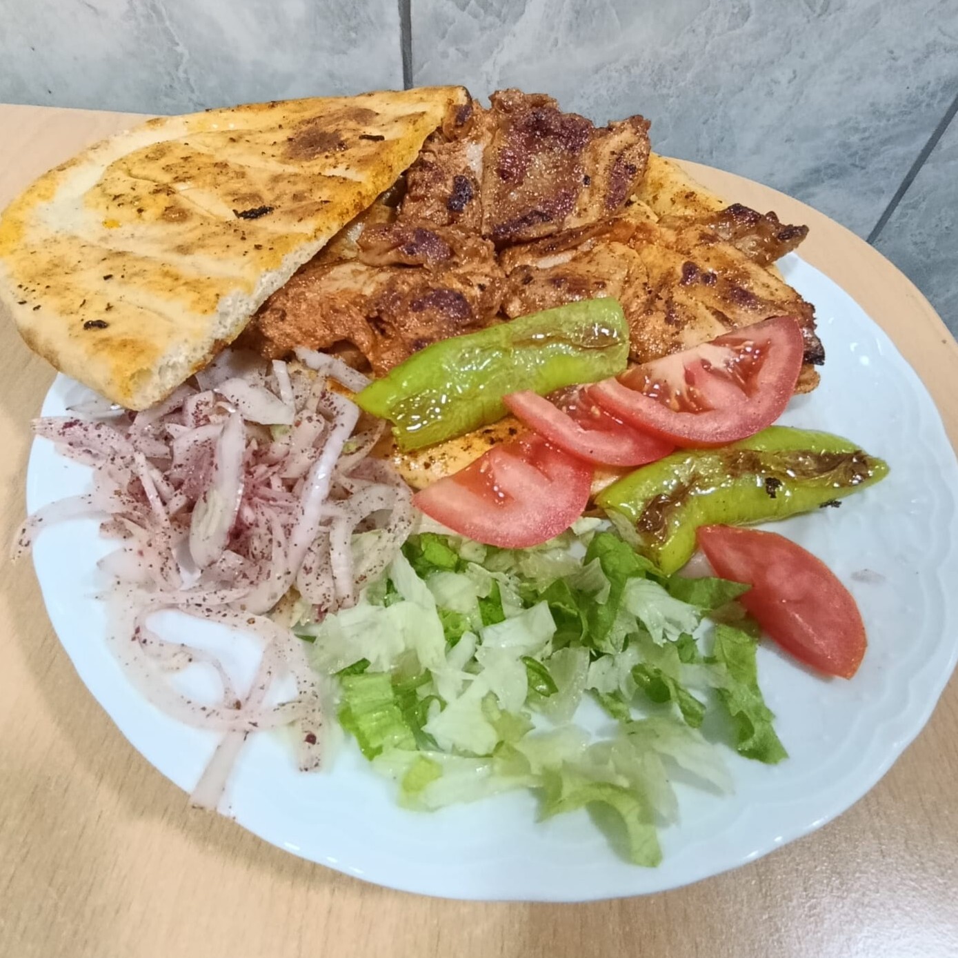 Dolu Dolu Tavuk Pirzola Servis