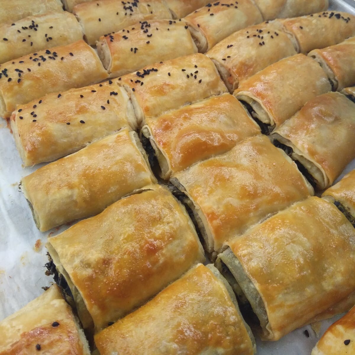 Ispanaklı Kol Böreği (1 kg.)