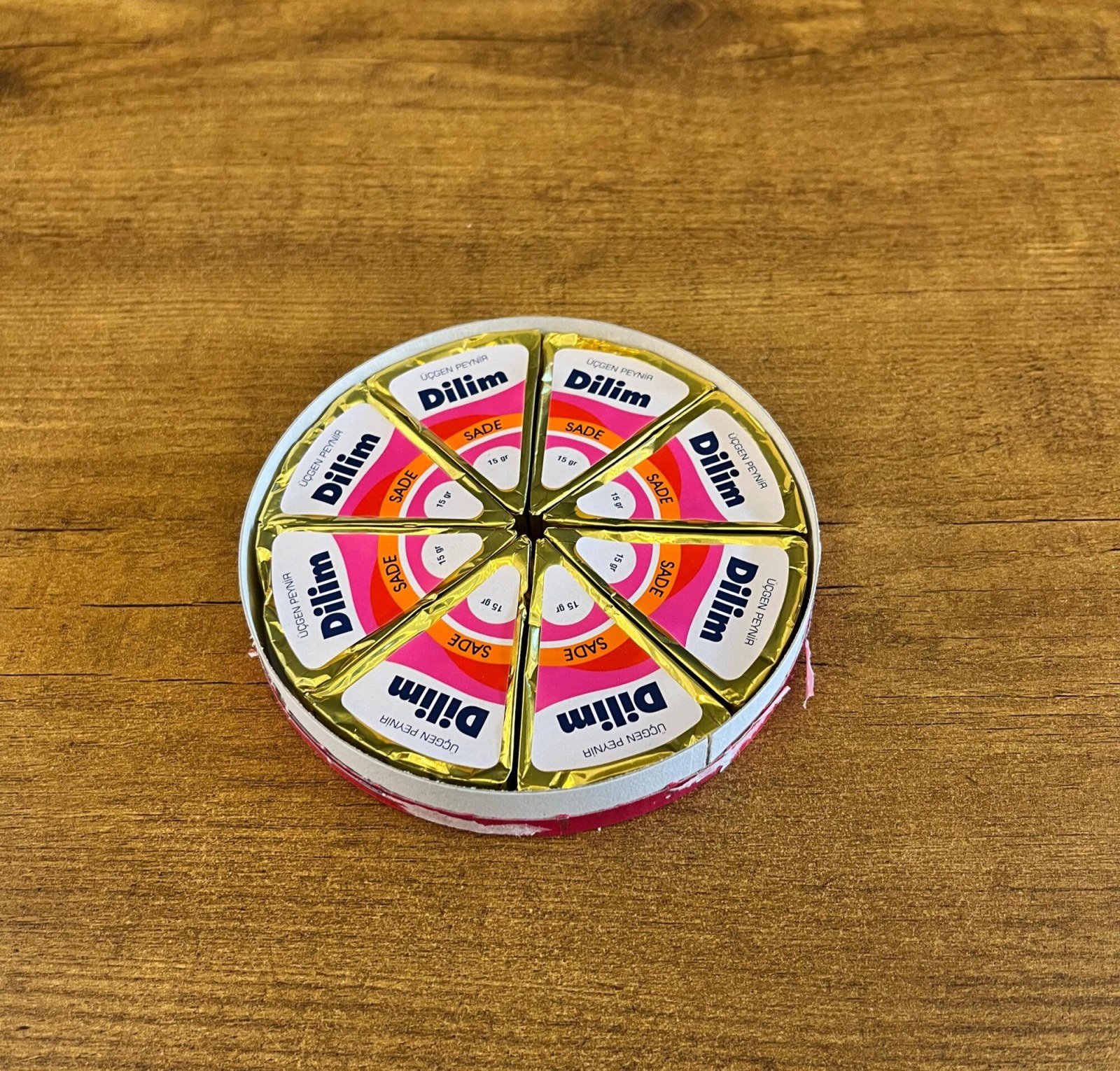 Üçgen Peynir