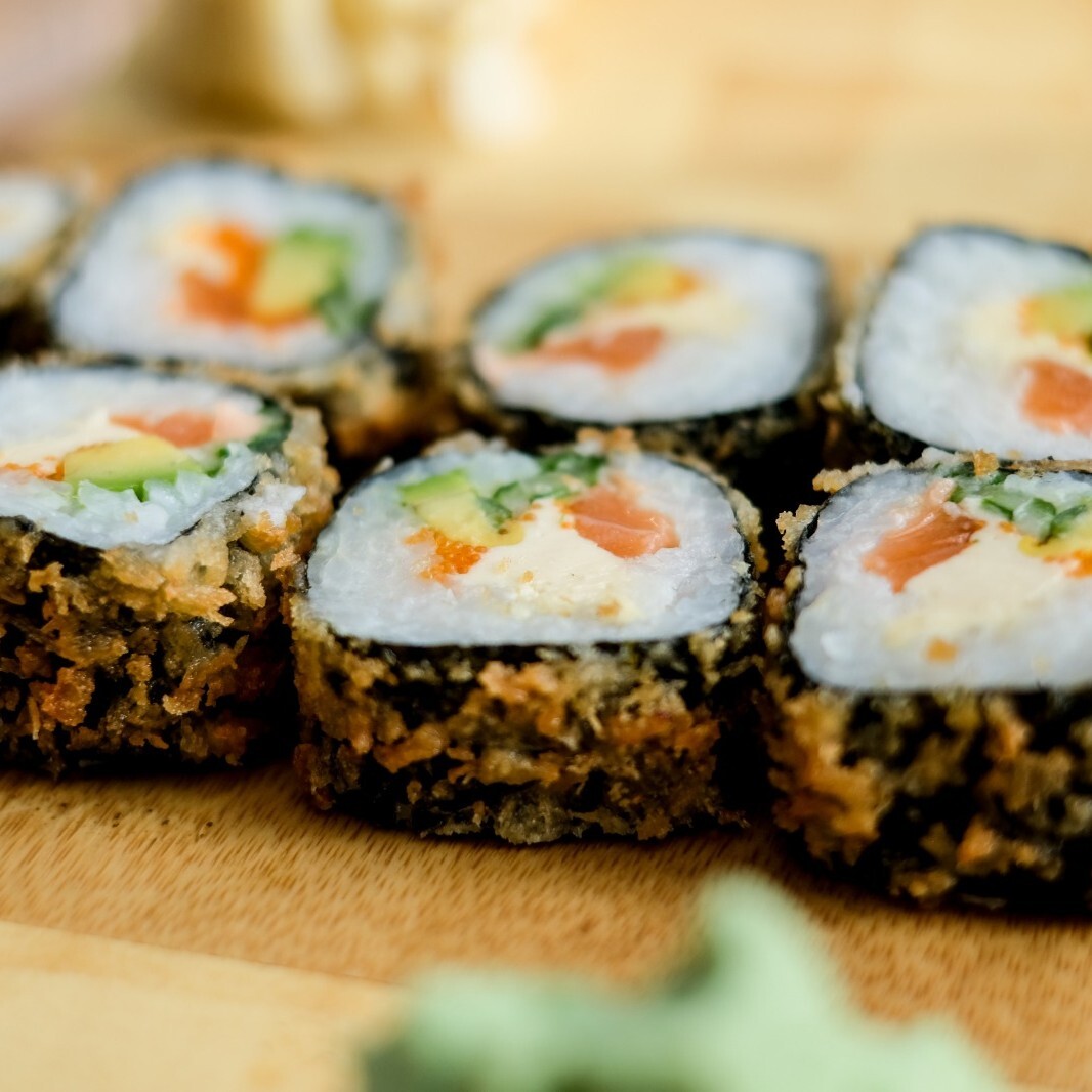 136. Crunchy Sake Roll