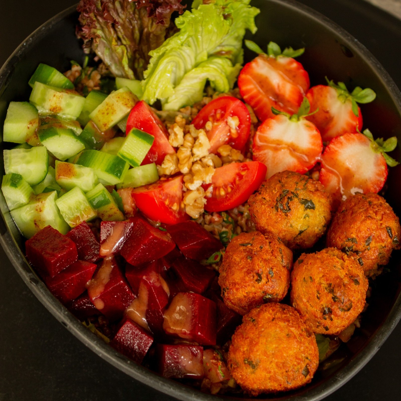 Falafelli Tabule Salatası (Vegan)
