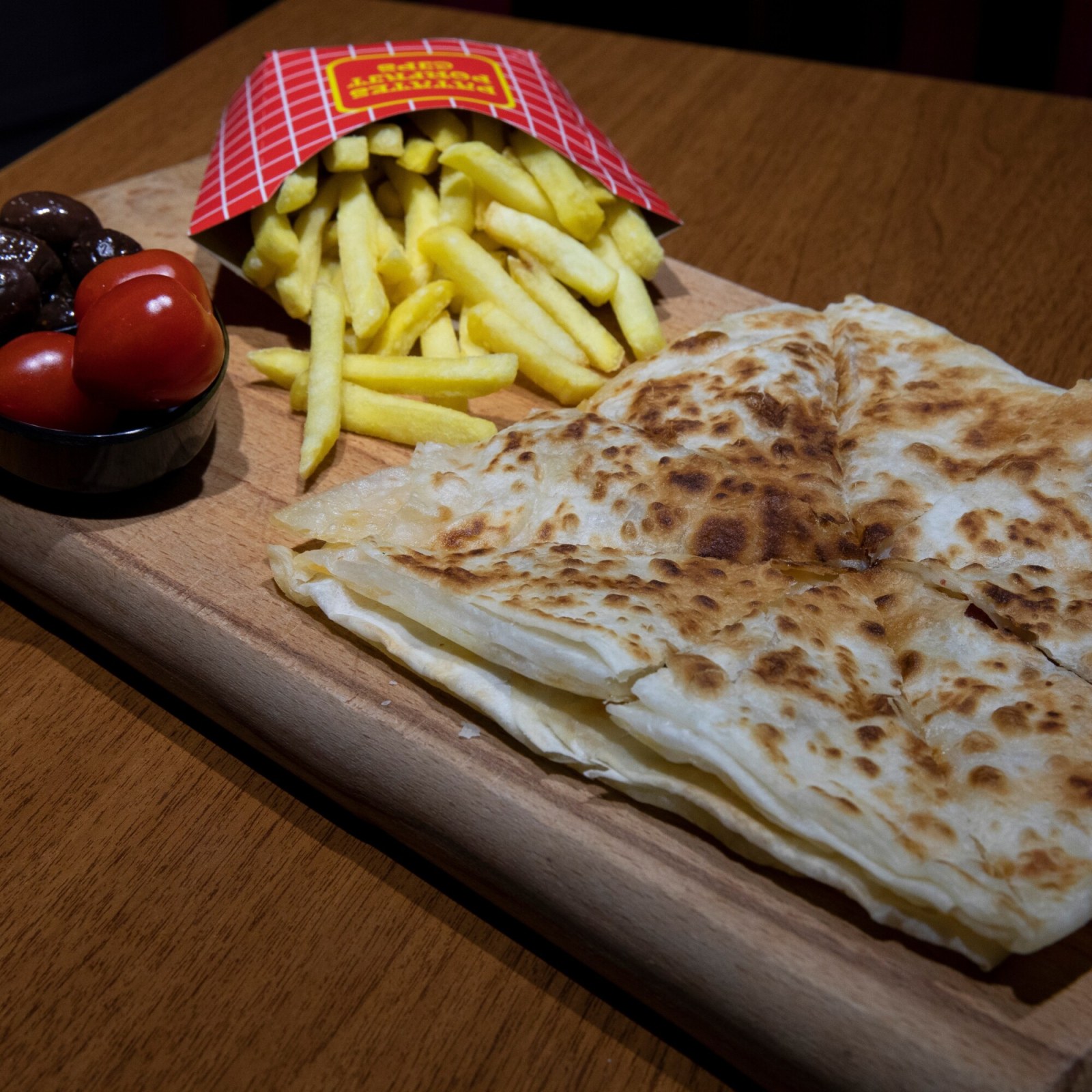 Gözleme Menü ( Gözleme + Patates Kızartması + İçecek )