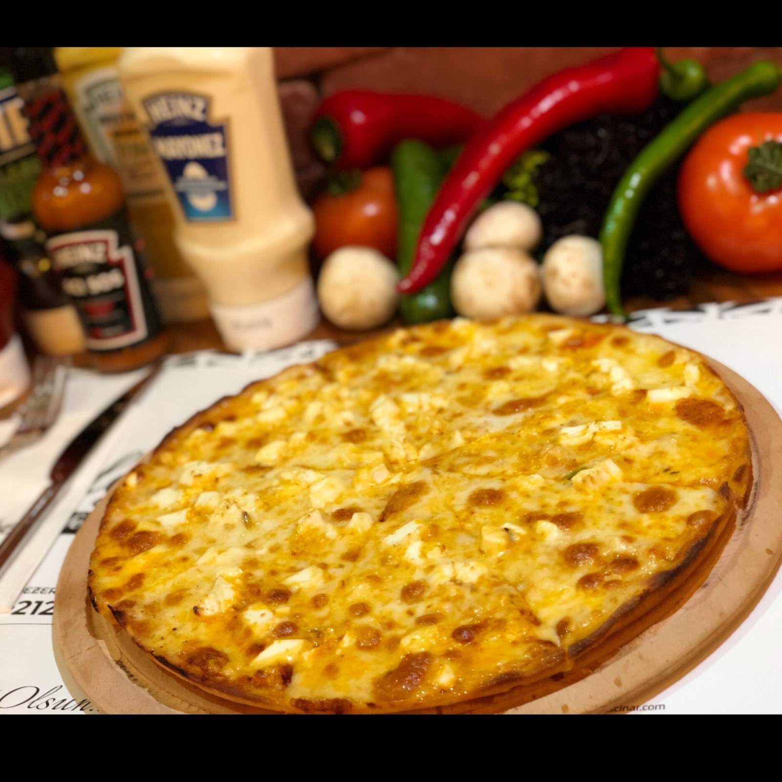 4 Peynirli Pizza