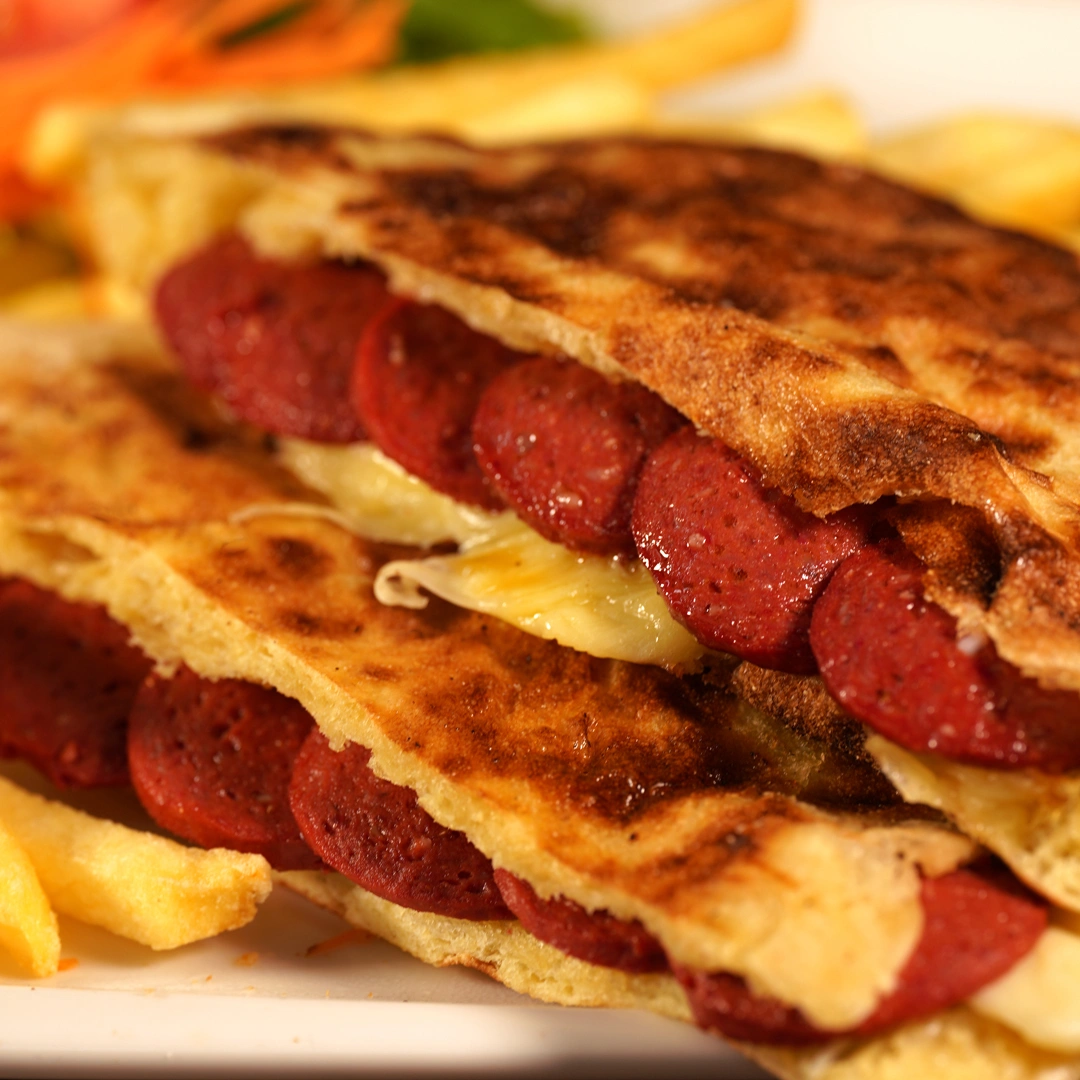 Bazlama Karısık Tost