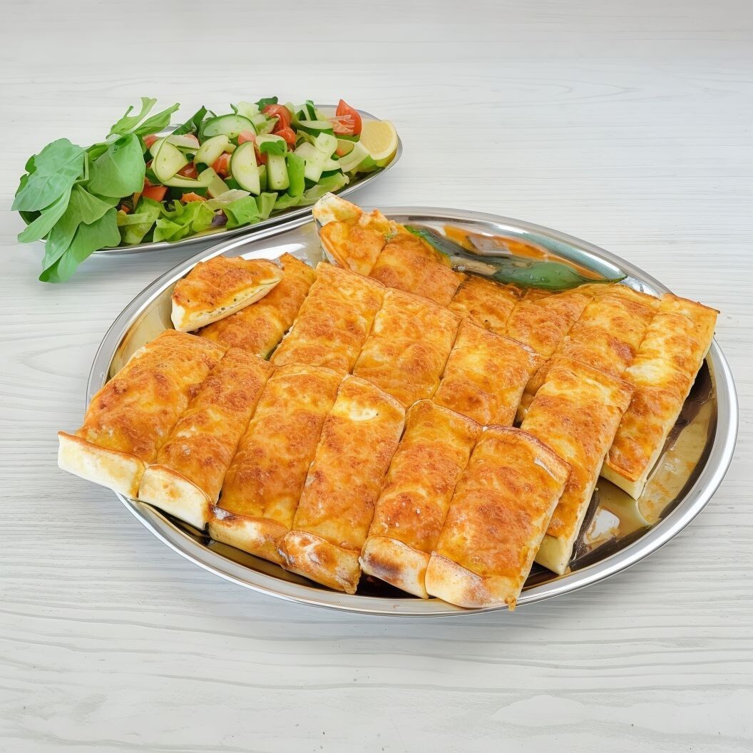 Yumurtalı Kaşarlı Pide