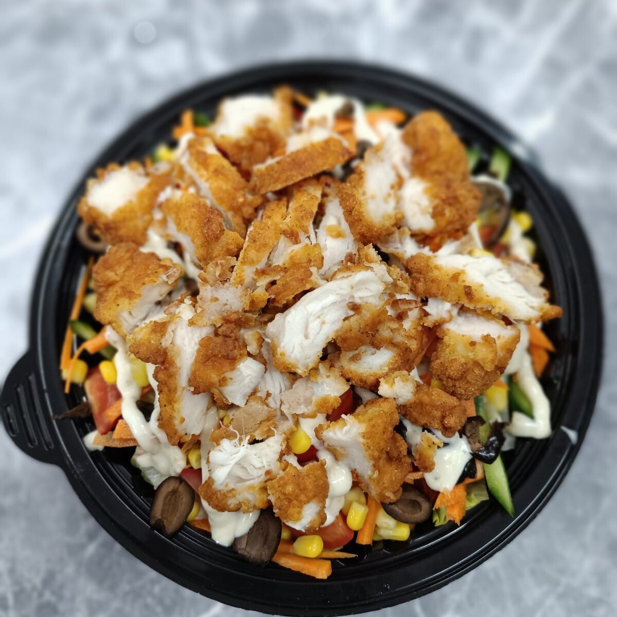 Çıtır Tavuklu Collazione Salata