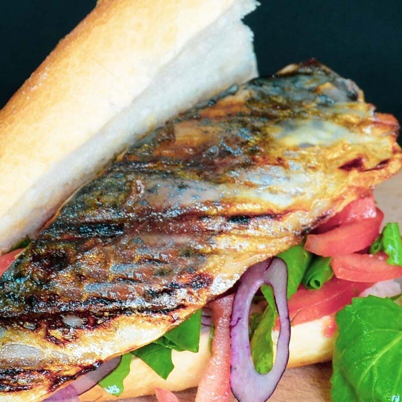 Tam Ekmek Arası Balık