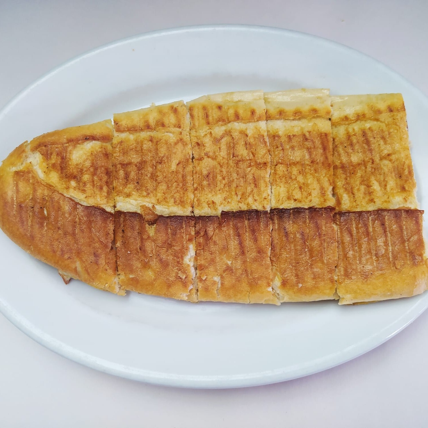 3 Çeyrek Ekmek Kaşarlı Tost