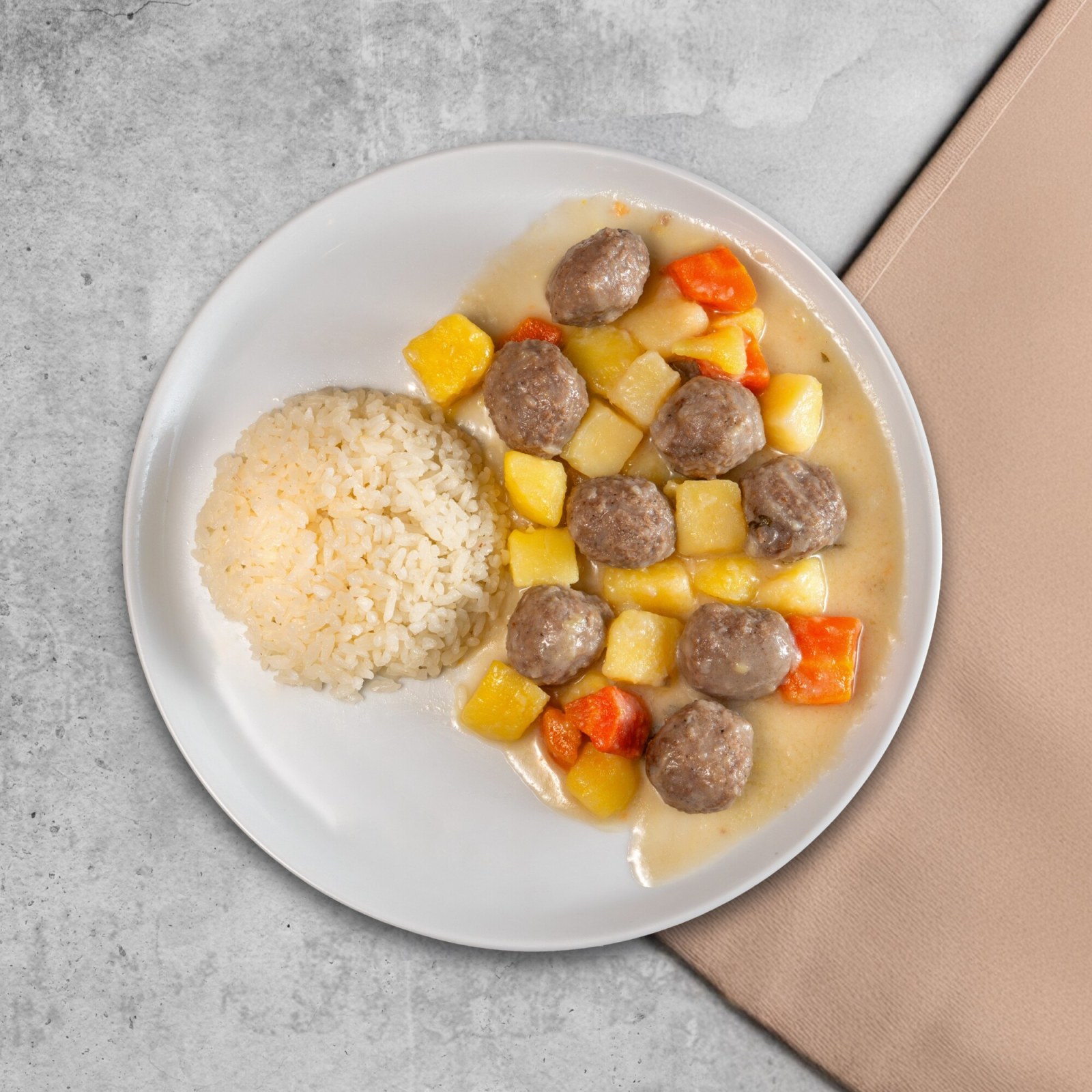 Ekşili Köfte & Pirinç Pilavı