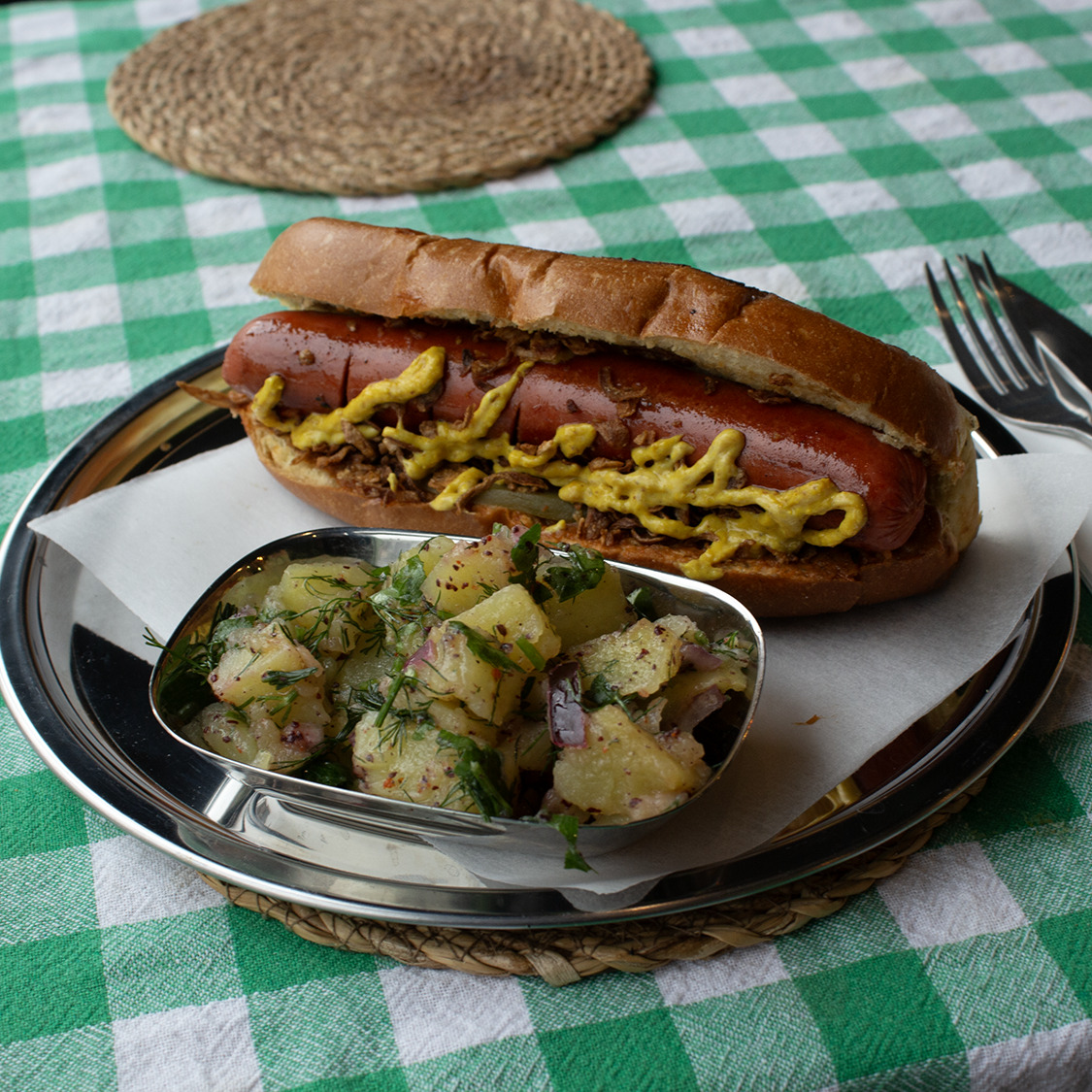 Frankfurter Sosisli Sandviç