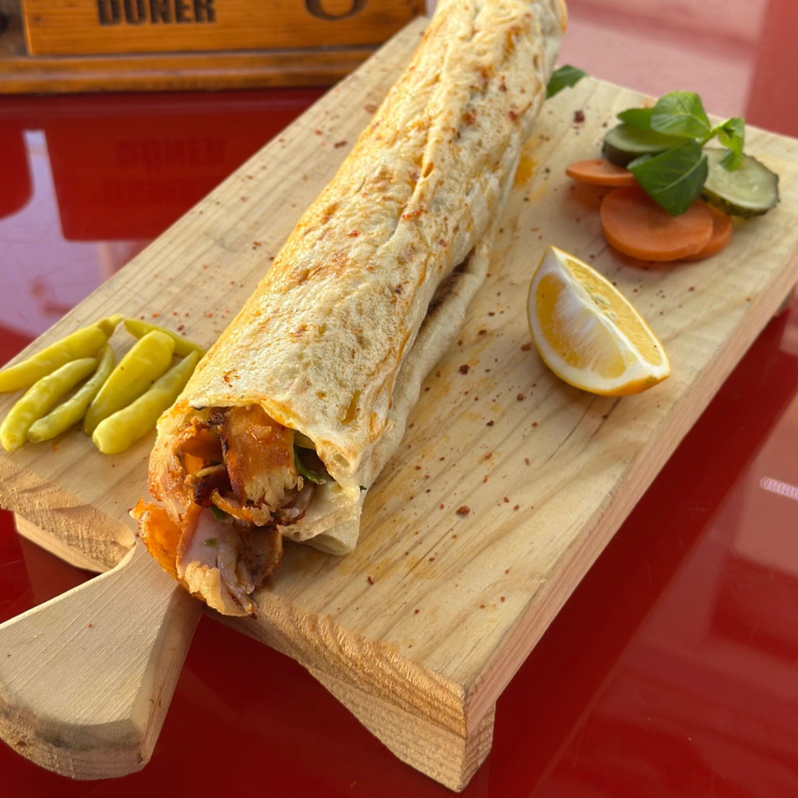 Pide Ekmek Tavuk Döner