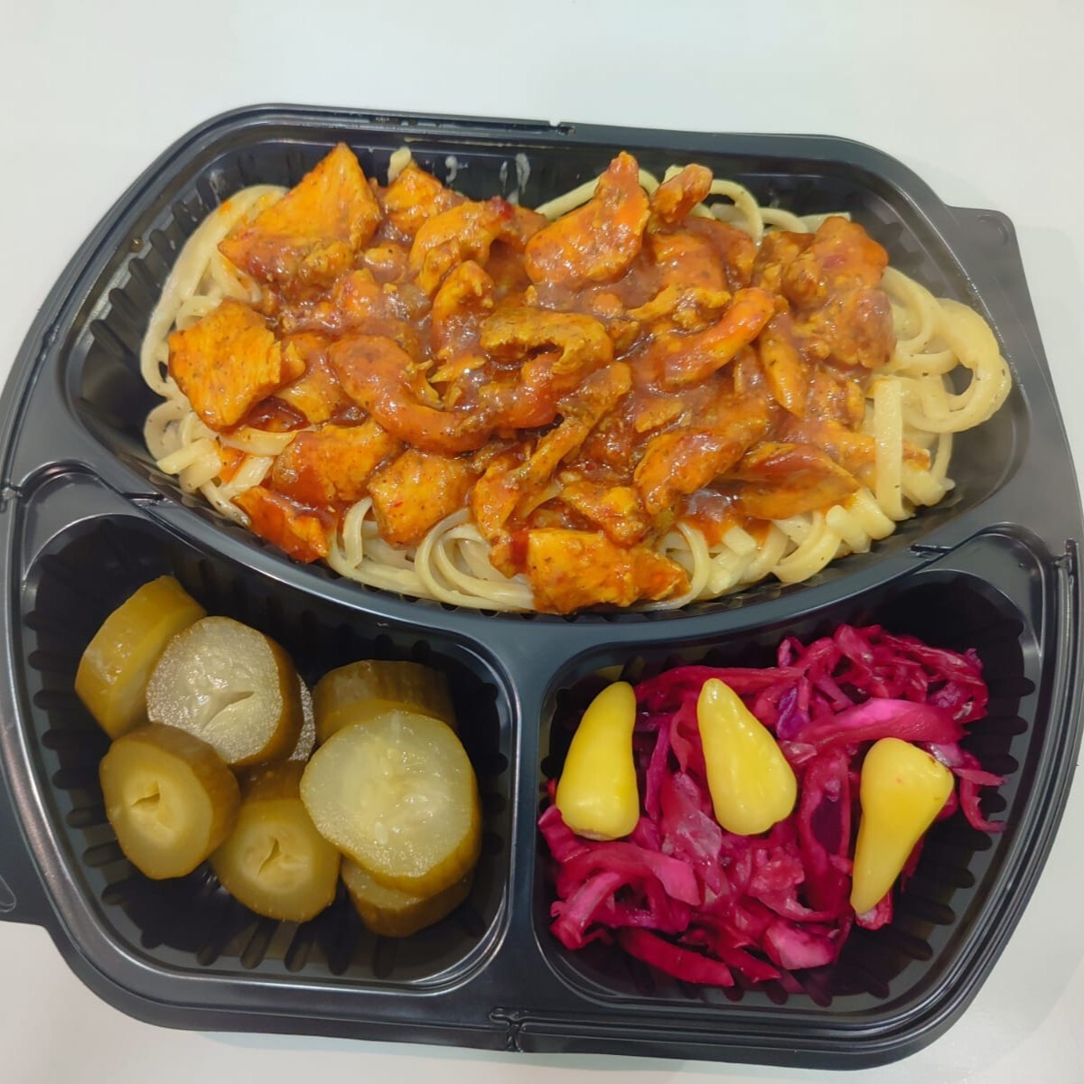 Chili (Acı) Soslu Tavuklu Makarna