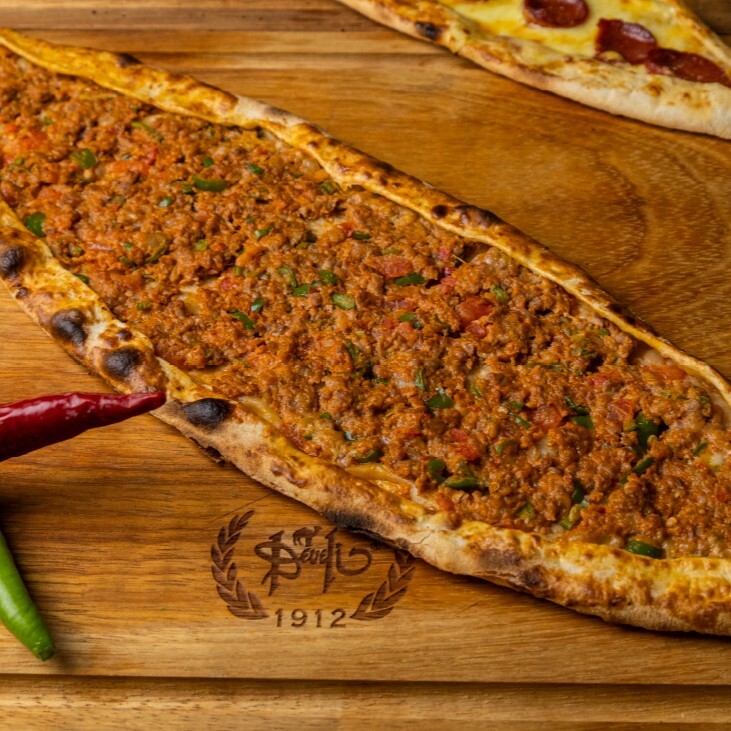 Kıymalı Pide