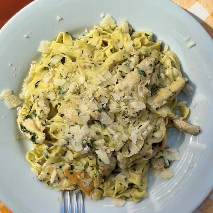Tavuk Pesto