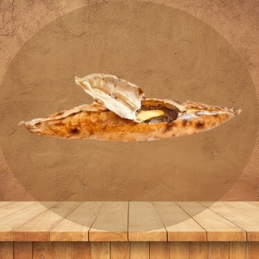 Kavurmalı Pide
