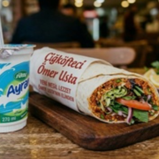 Doritoslu Çiğ Köfte Dürüm + Ayran