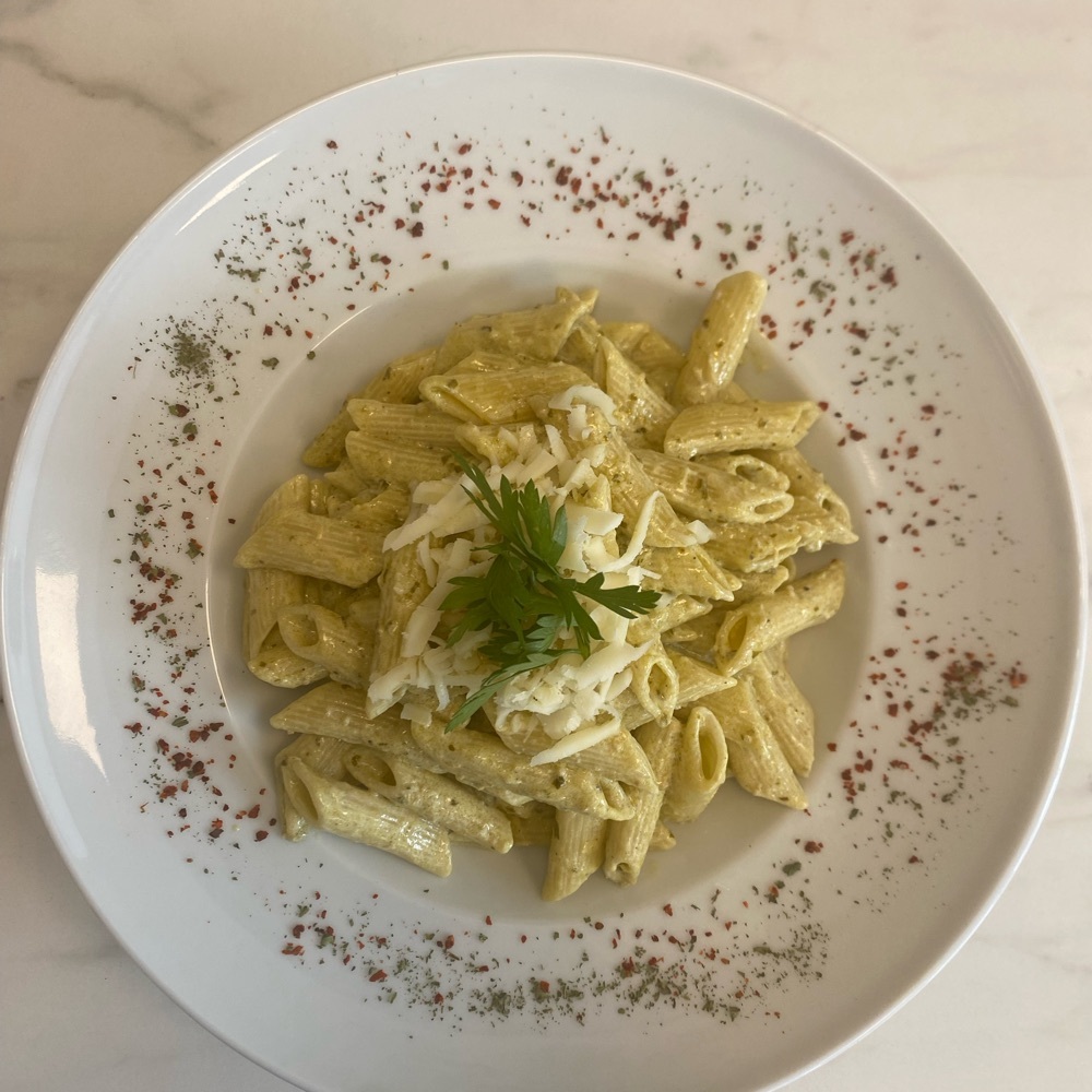 Pesto Soslu (Fesleğen) Penne Makarna