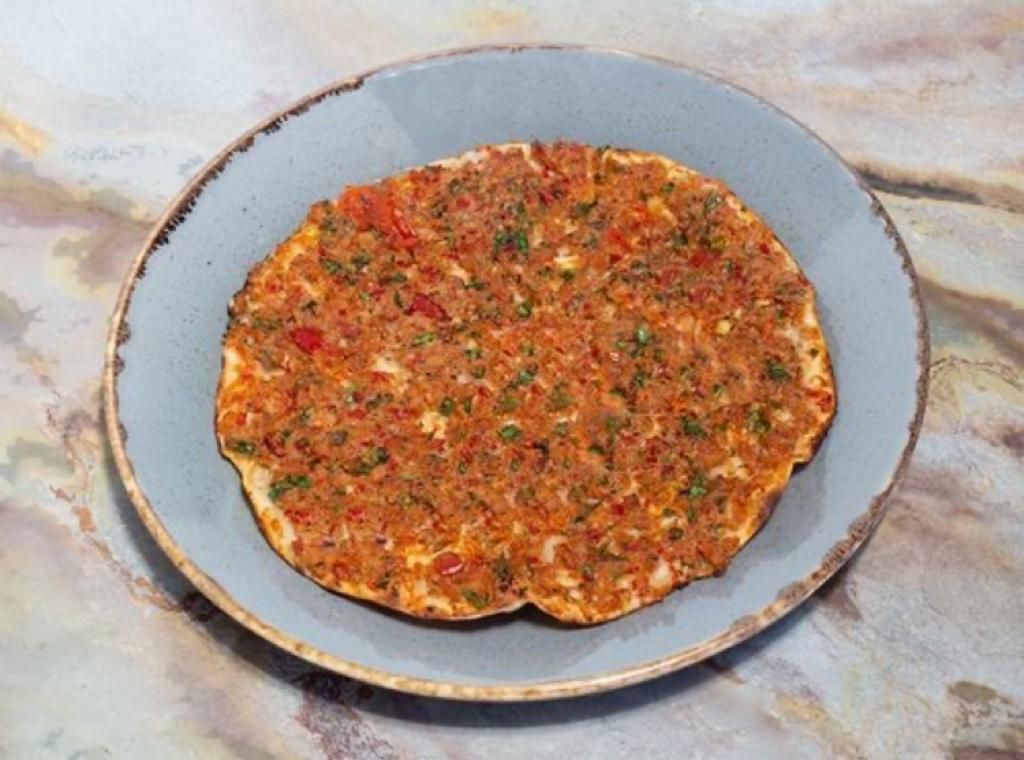 Ceviz Lahmacun