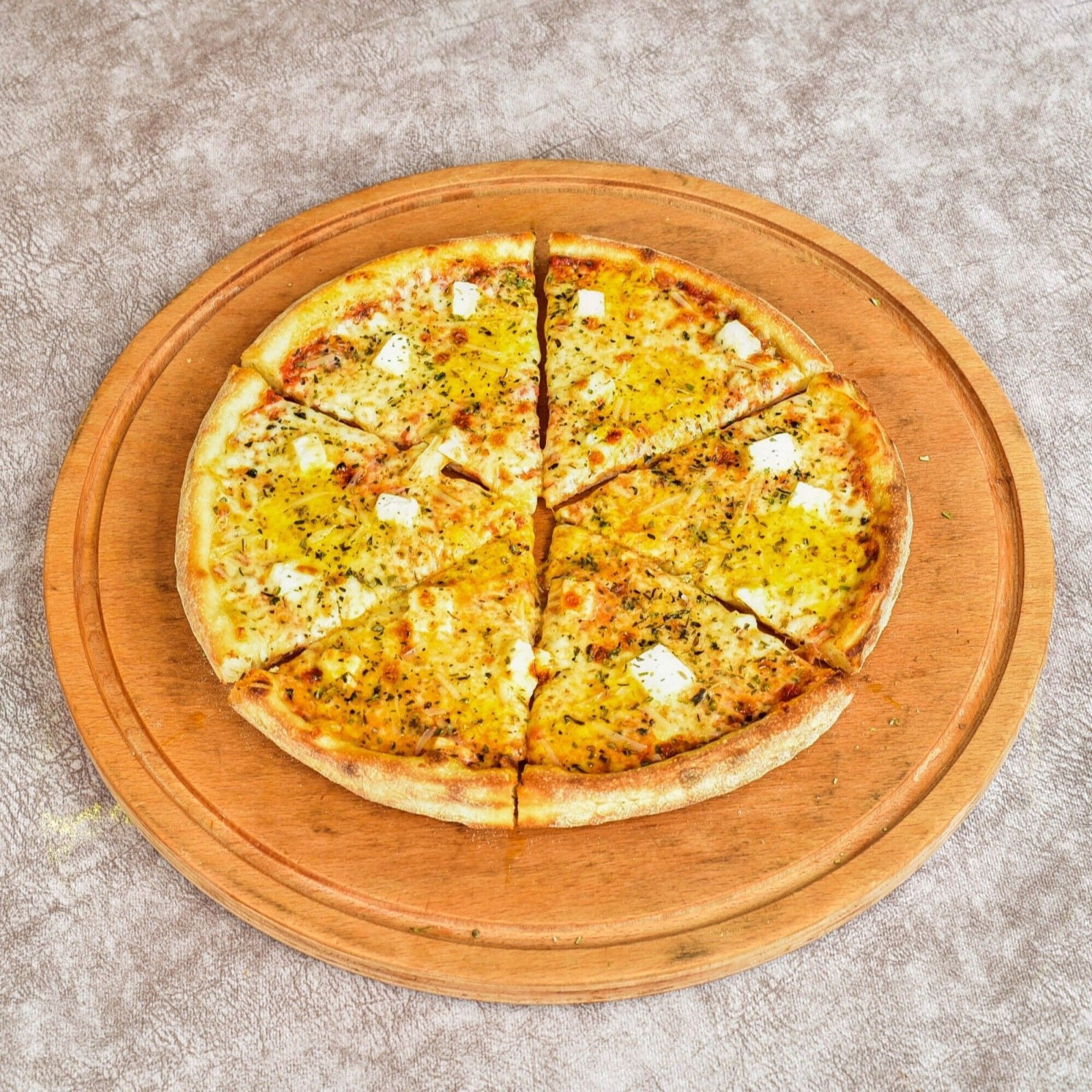 Dört Peynirli Pizza (Orta)