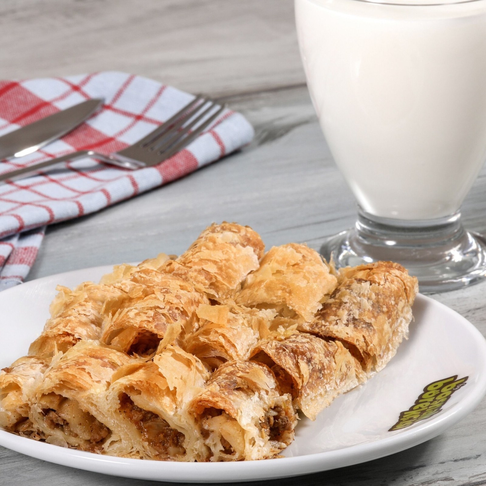 Kıymalı Boşnak Böreği (250 gr)