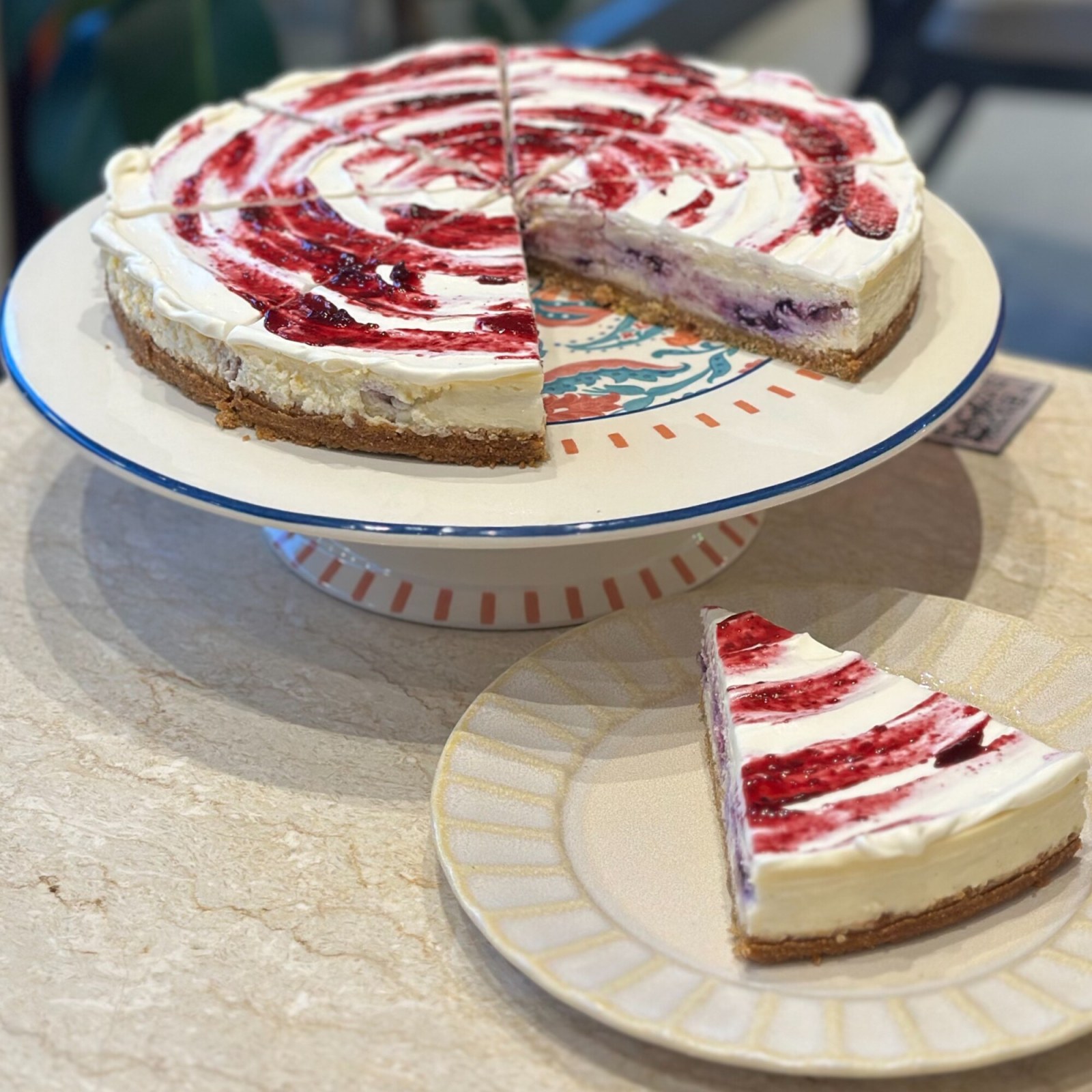 Yaban Mersini & Limon Curd Cheesecake