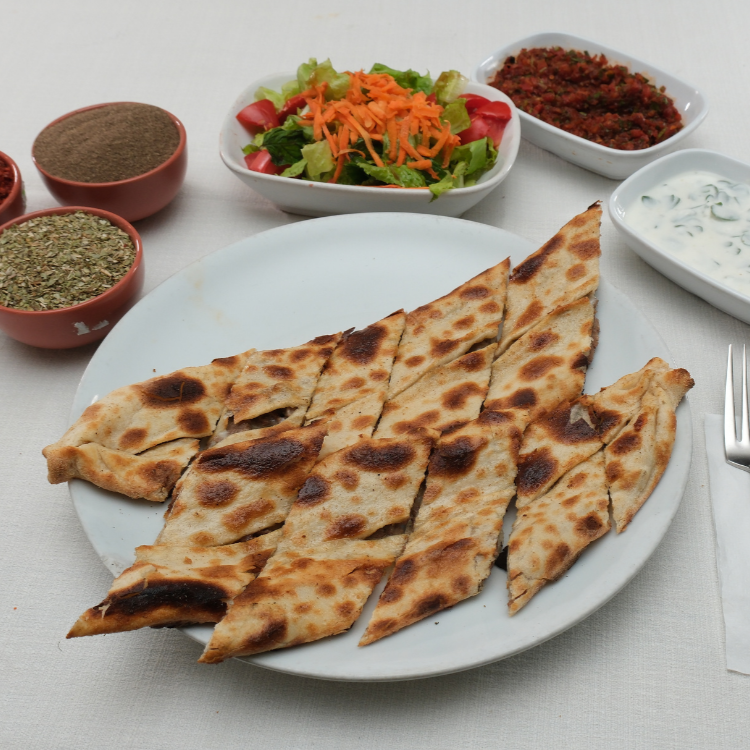 Dönerli Pide (Kapalı)