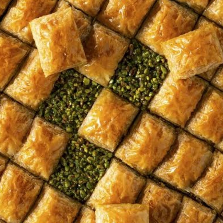 Fıstıklı Baklava 1000 Gr