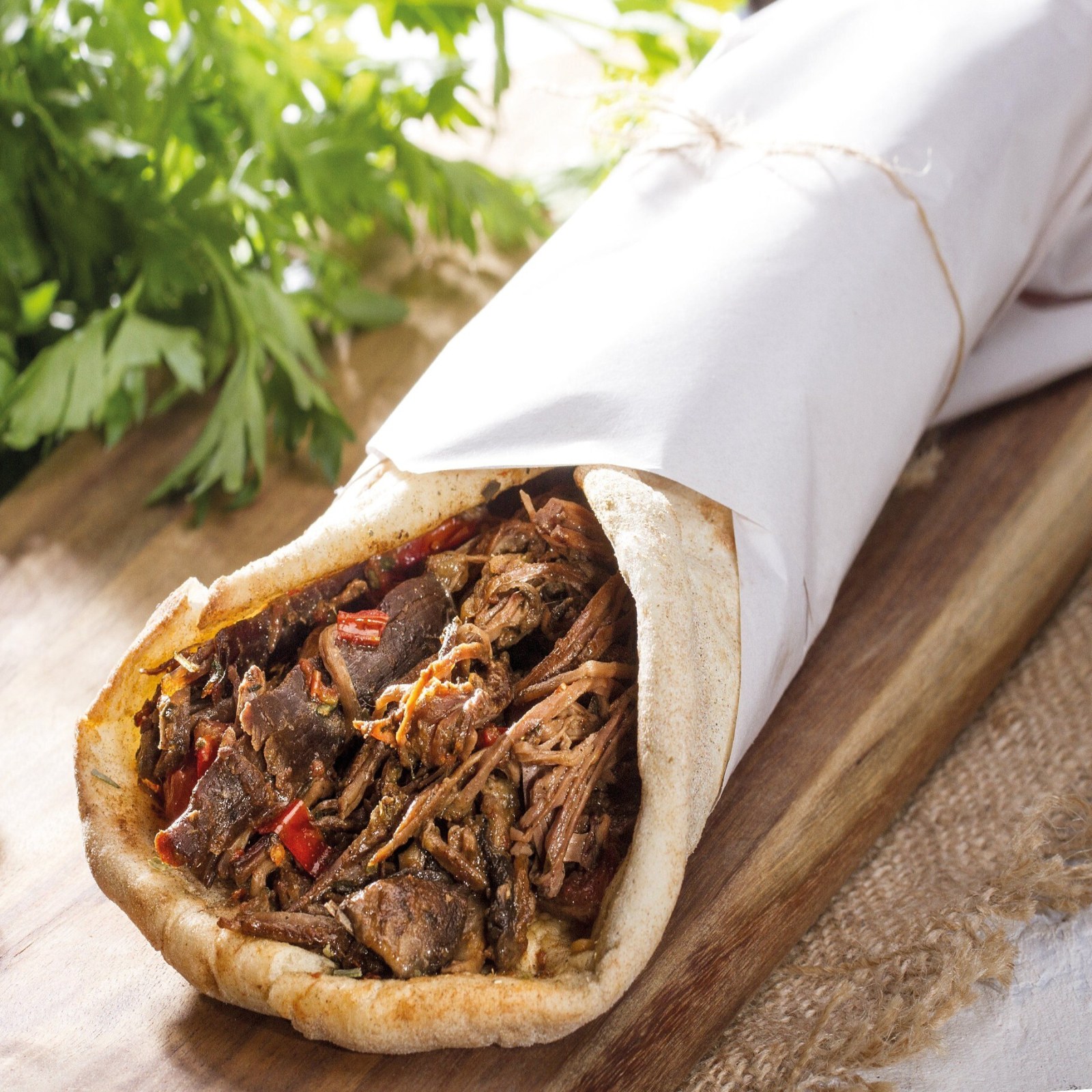 Büyük Pide Ekmek Arası Döner
