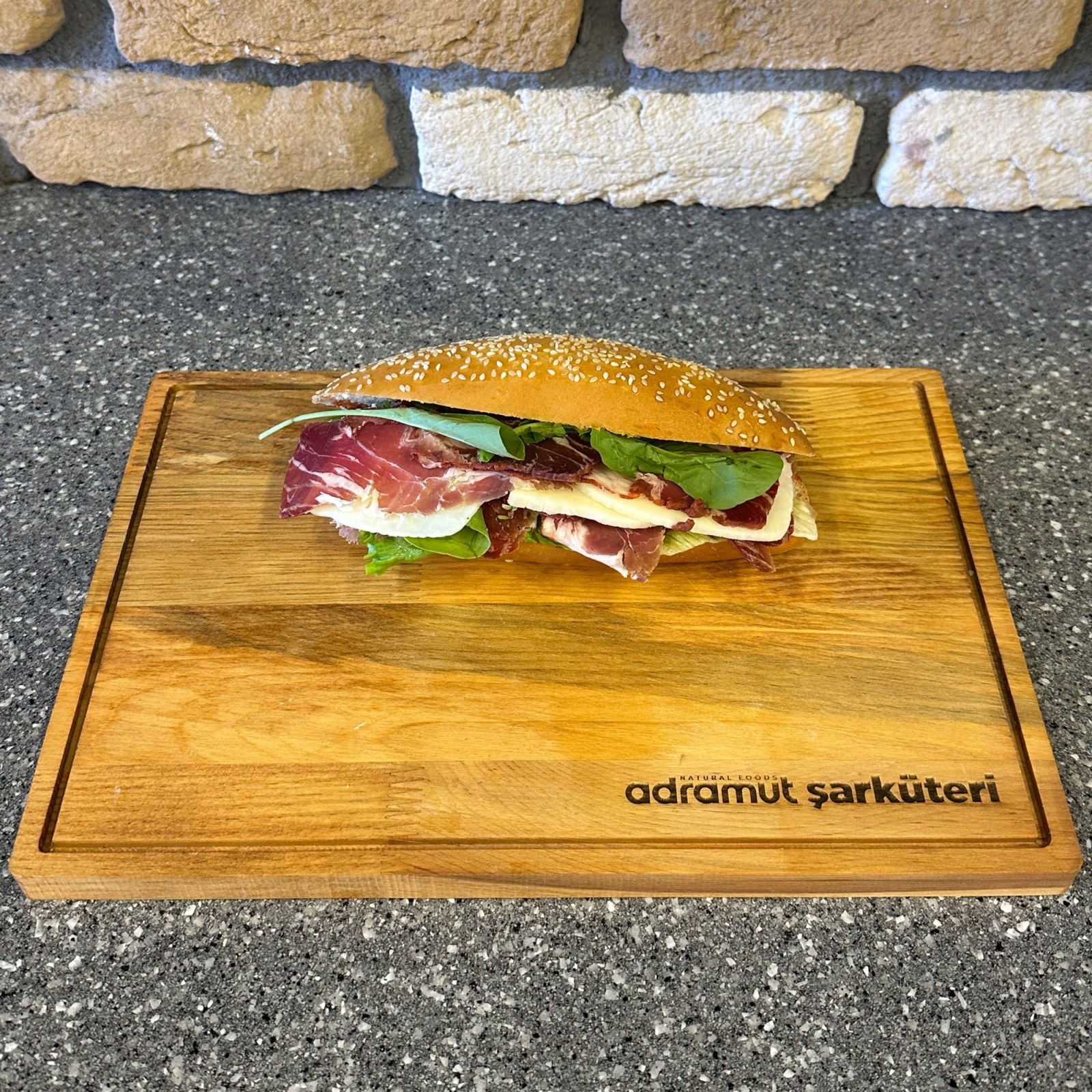 Pastırma Sandviç