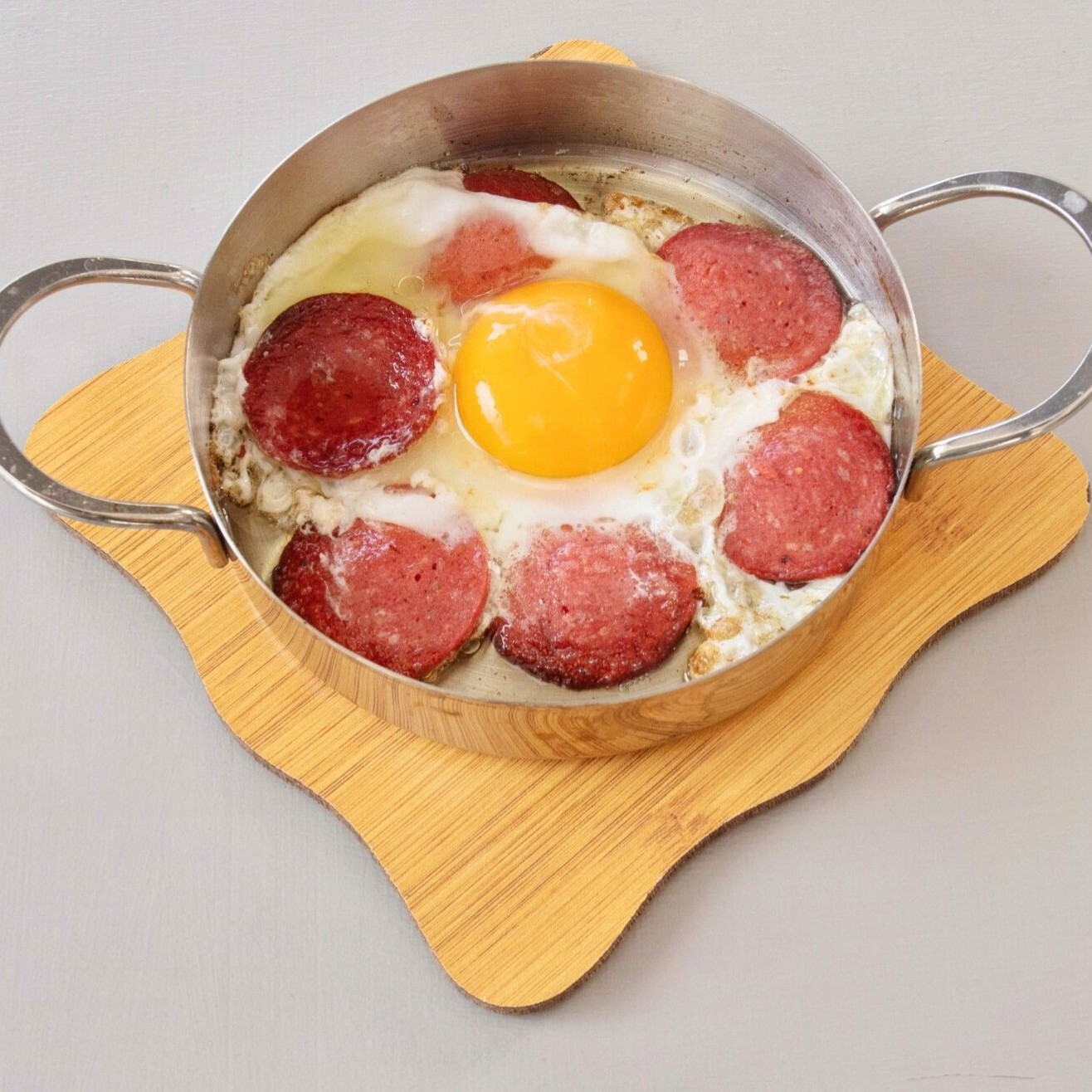 Sucuklu Yumurta