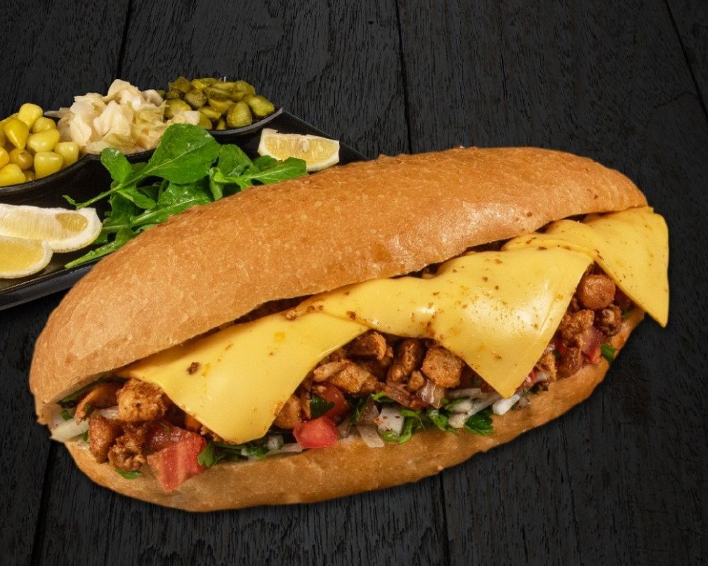 Cheddarlı Tavuk Tantuni Ekmek Arası