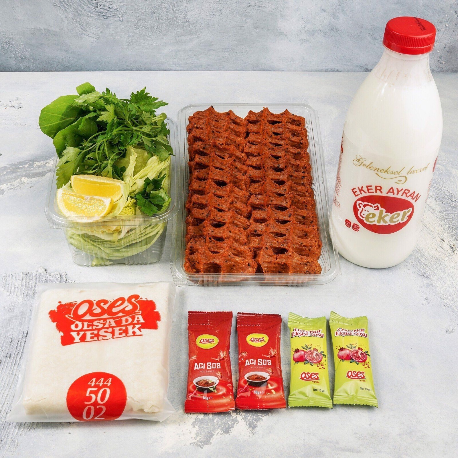 Çiğ Köfte(500 gr.)& Litrelik İçecek Menü