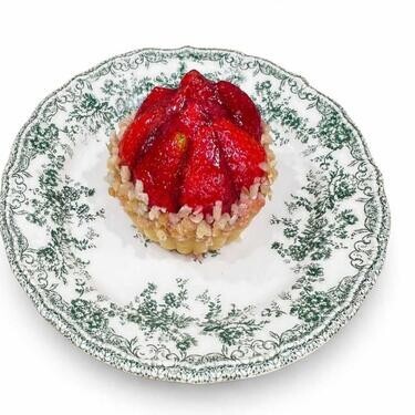 Çilek Bademli Tart