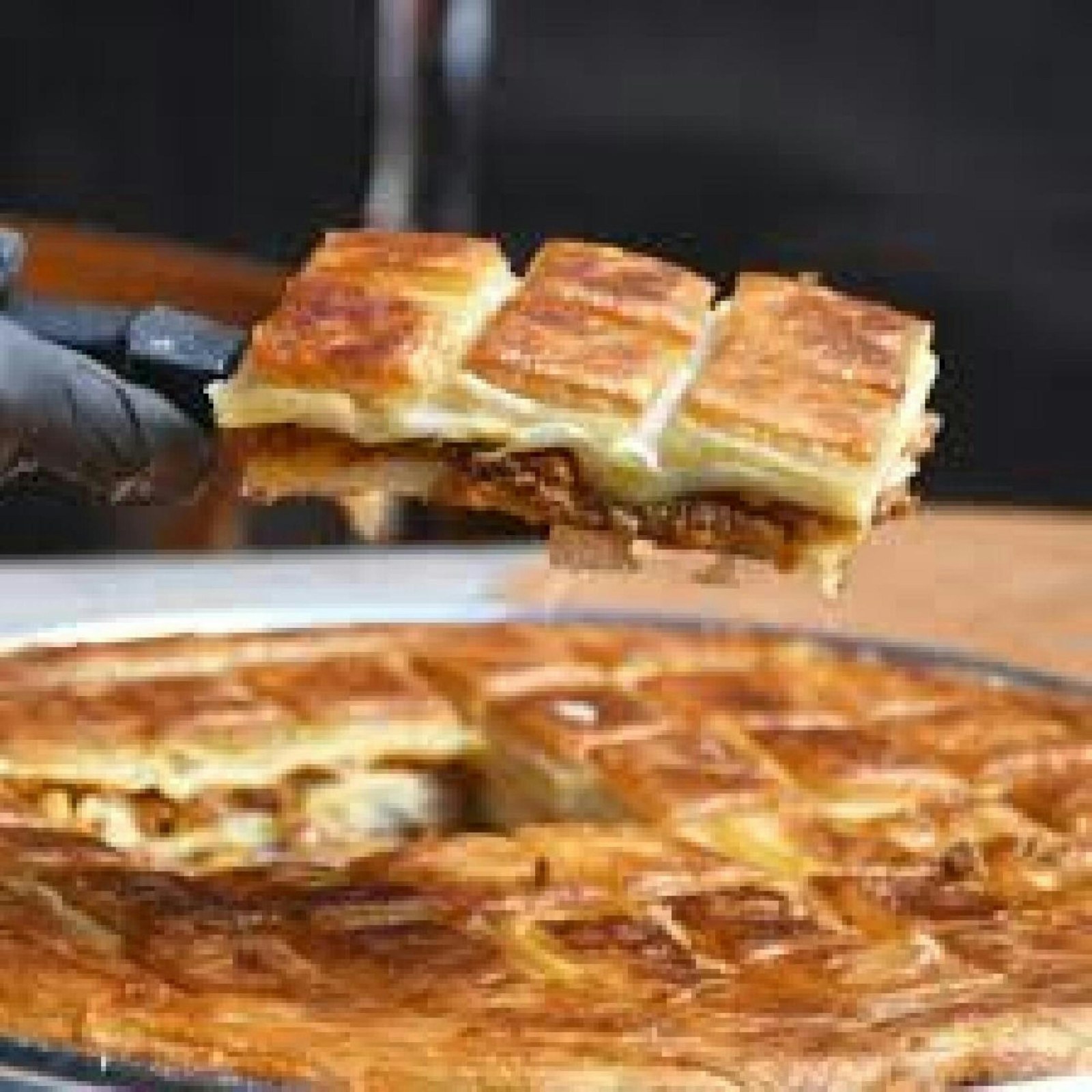 Börek Kıymalı (2,5 kg) Tepsi