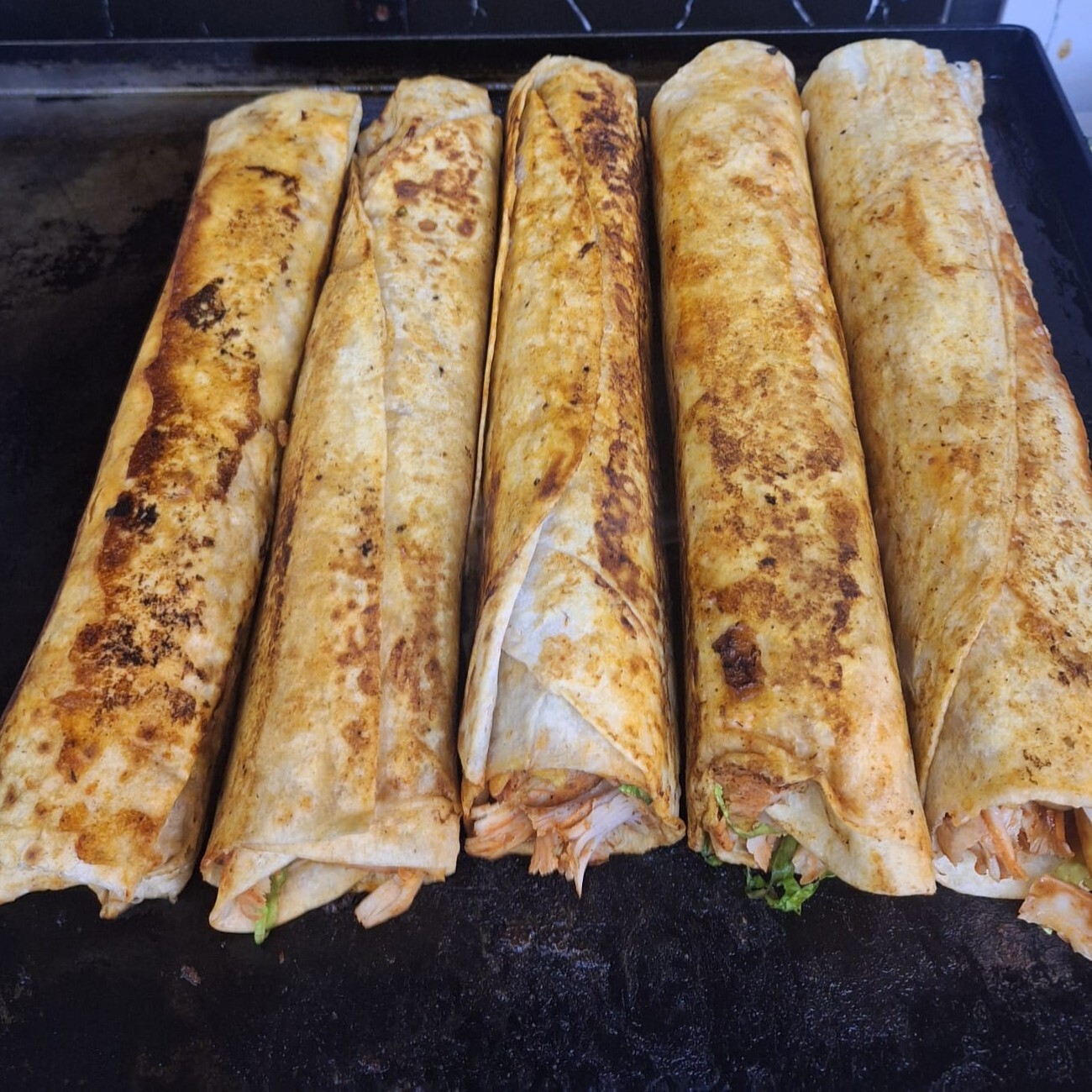 Atom Soslu Zurna Tavuk Döner Dürüm (150 G)