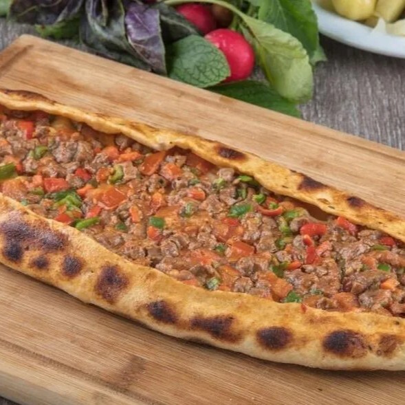 Kıymalı Pide