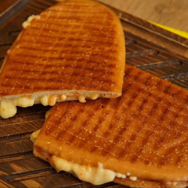 Sucuklu Tost