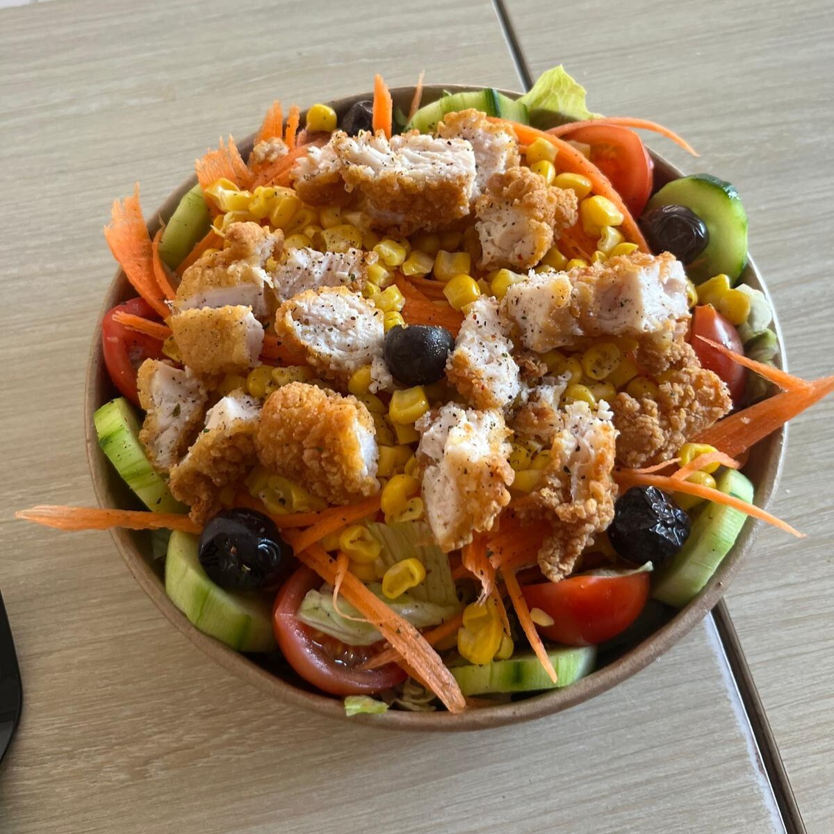 Çıtır Tavuklu Salata