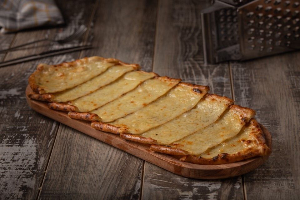 Kaşarlı Pide (Açık)