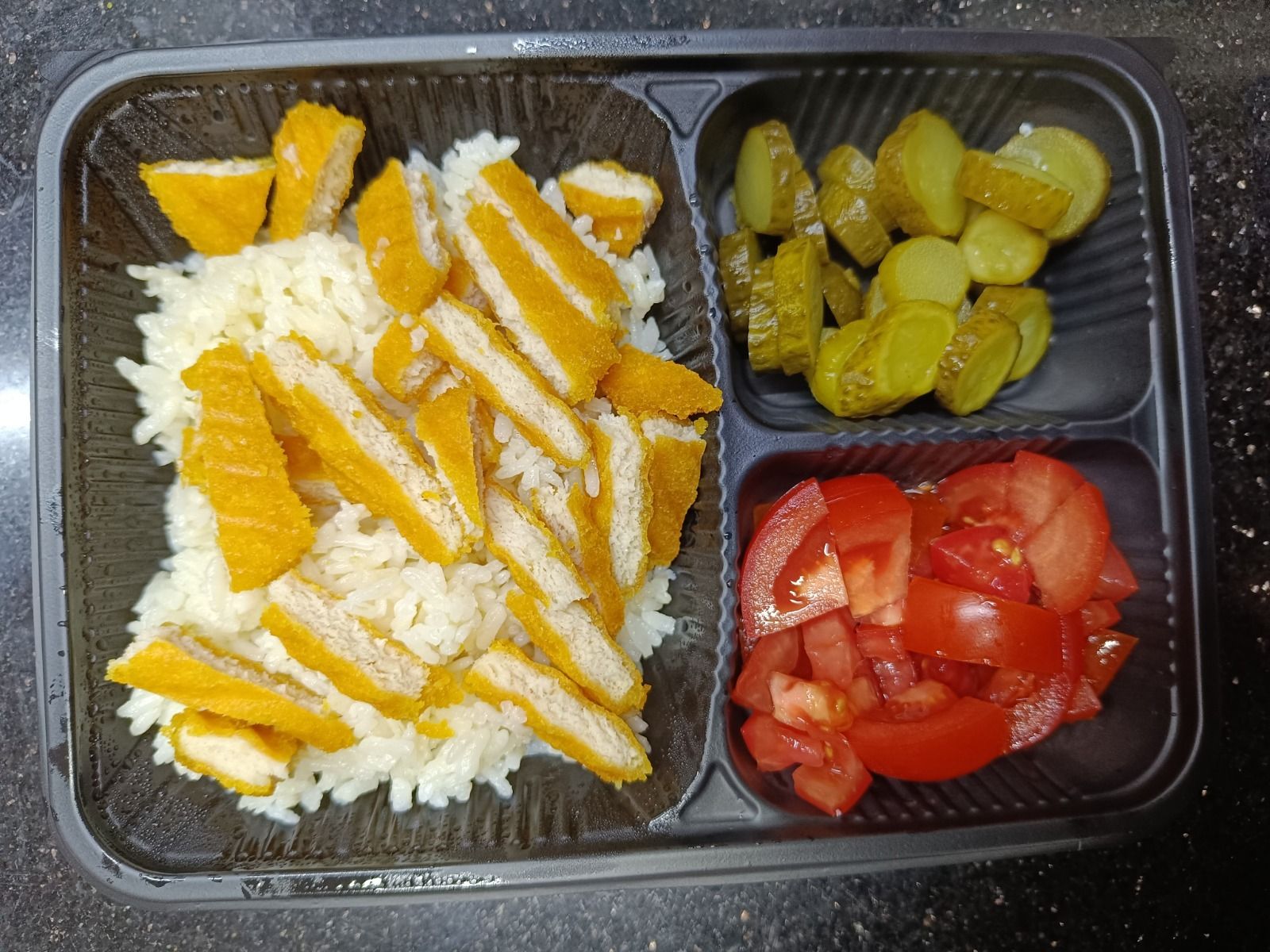 Şnitzelli Tavuklu Pilav + Ayran