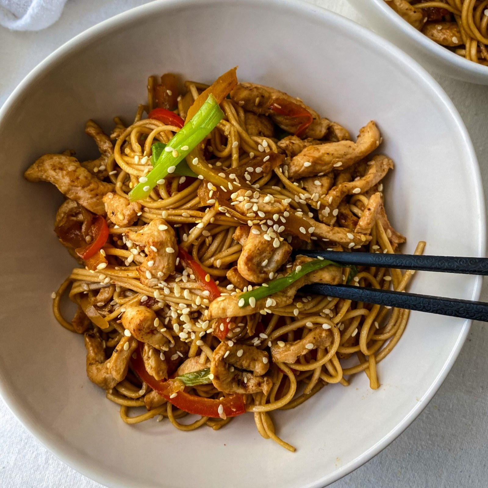 Tavuklu Udon (Chicken Udon)