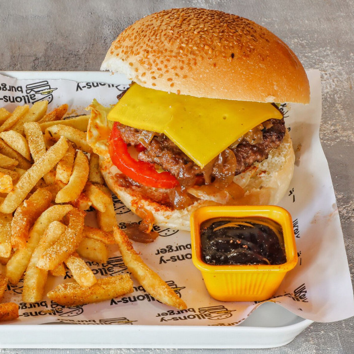 Bella's Cheeseburger