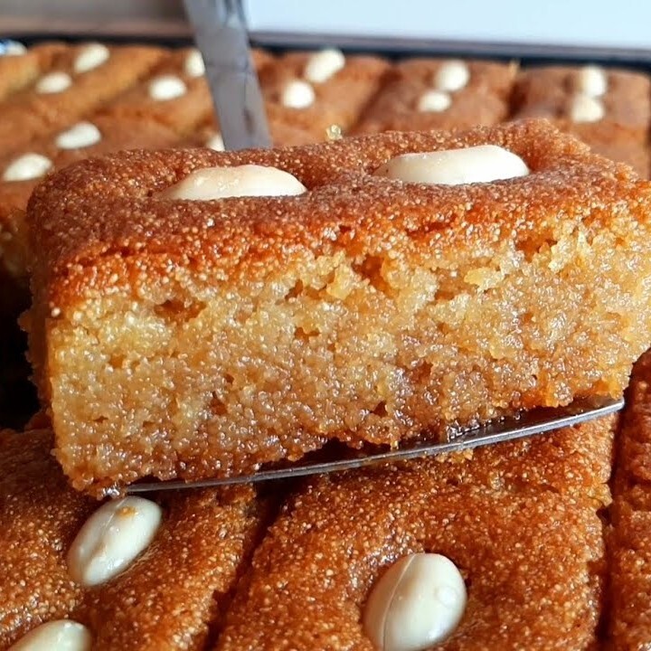 İrmik tatlısı Dondurma eşliğinde 130 gr