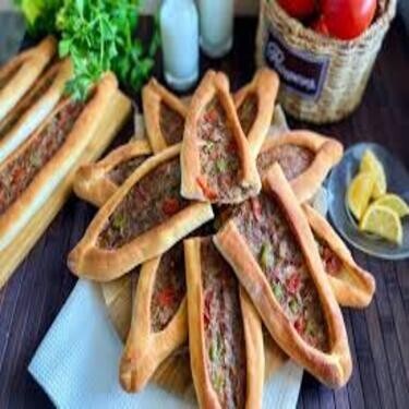 Kıymalı Pide