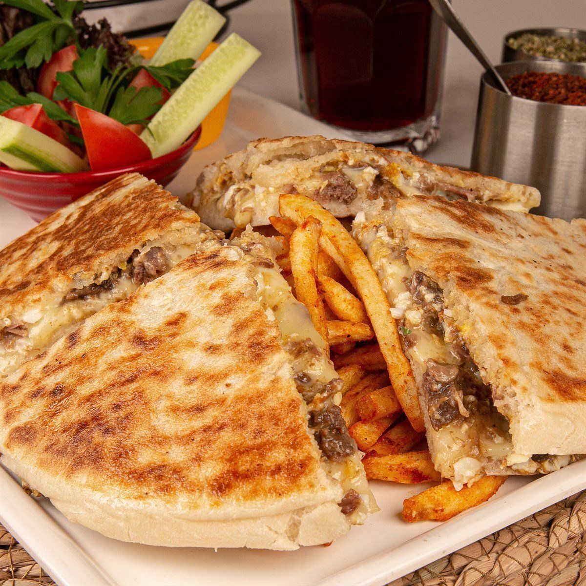 Kavurmalı Tost
