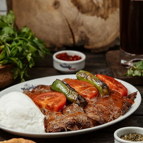 1.5 Porsiyon Beyoğlu İskender